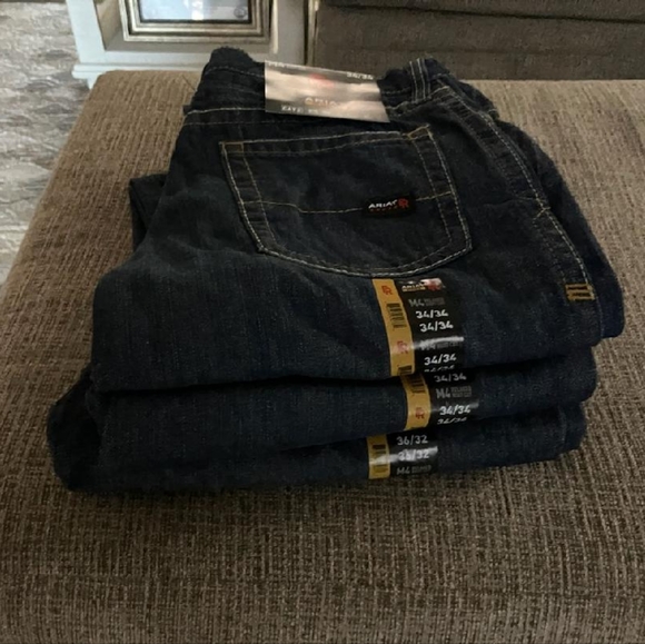 MENS Ariat Jeans NWT - Picture 2 of 3